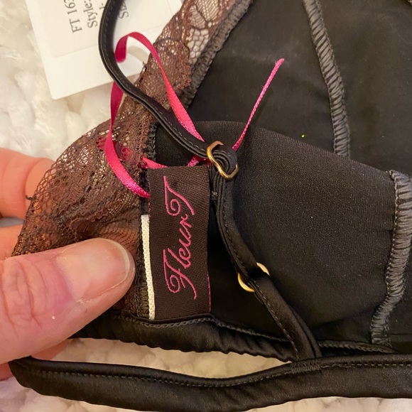 Fleur T beautiful bralette & thong set - Picture 6 of 8